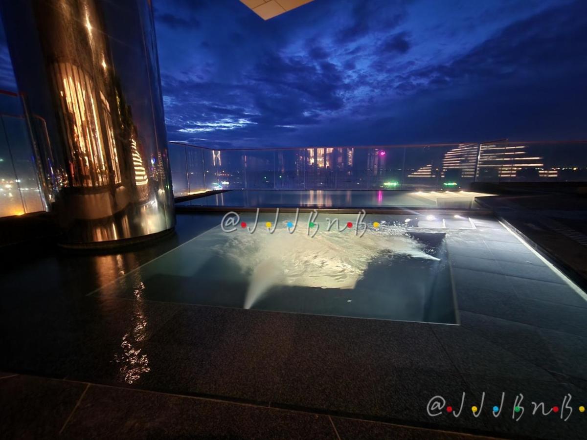 Edge Central Pattaya By Jjj Exterior photo