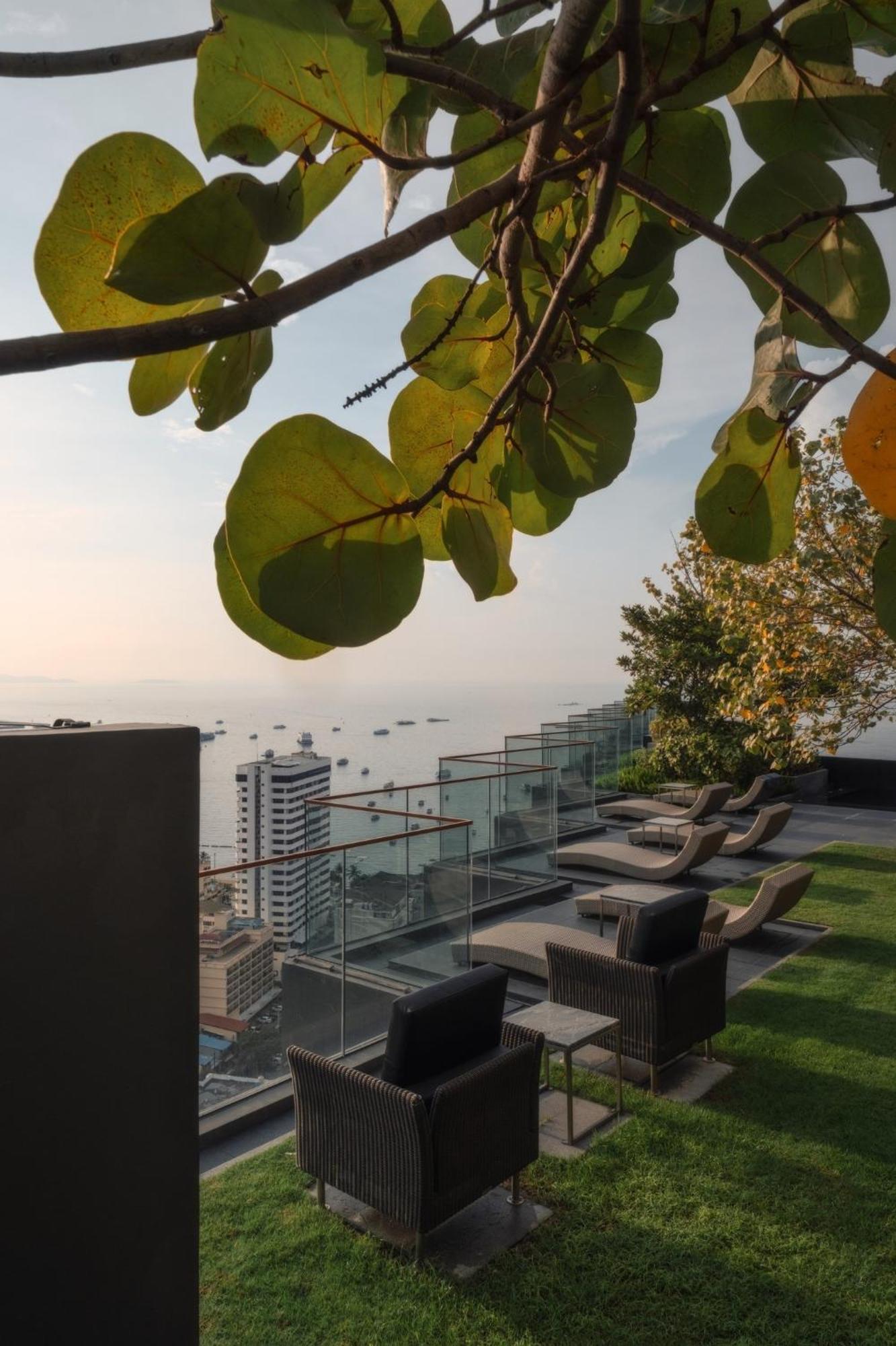 Edge Central Pattaya By Jjj Exterior photo